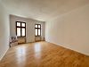 charmante 3- Raumwohnung mit Balkon und Stellplatz im Görlitzer Zentrum ! - Helles Wohnzimmer mit Parkett