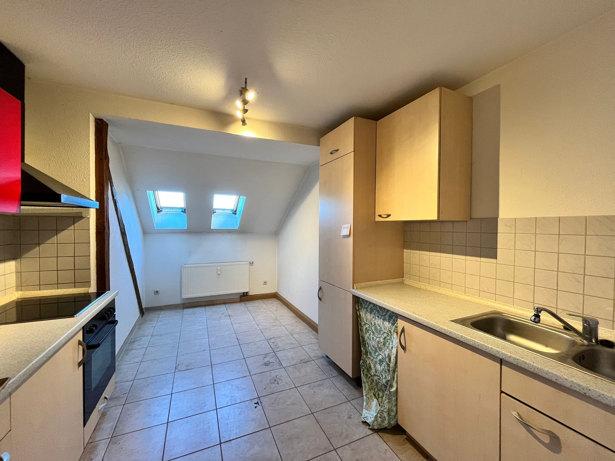 gemütliche 1- Raumwohnung im Dachgeschoss mit Einbauküche im Herzen von Görlitz ! 02826 Görlitz, Dachgeschosswohnung