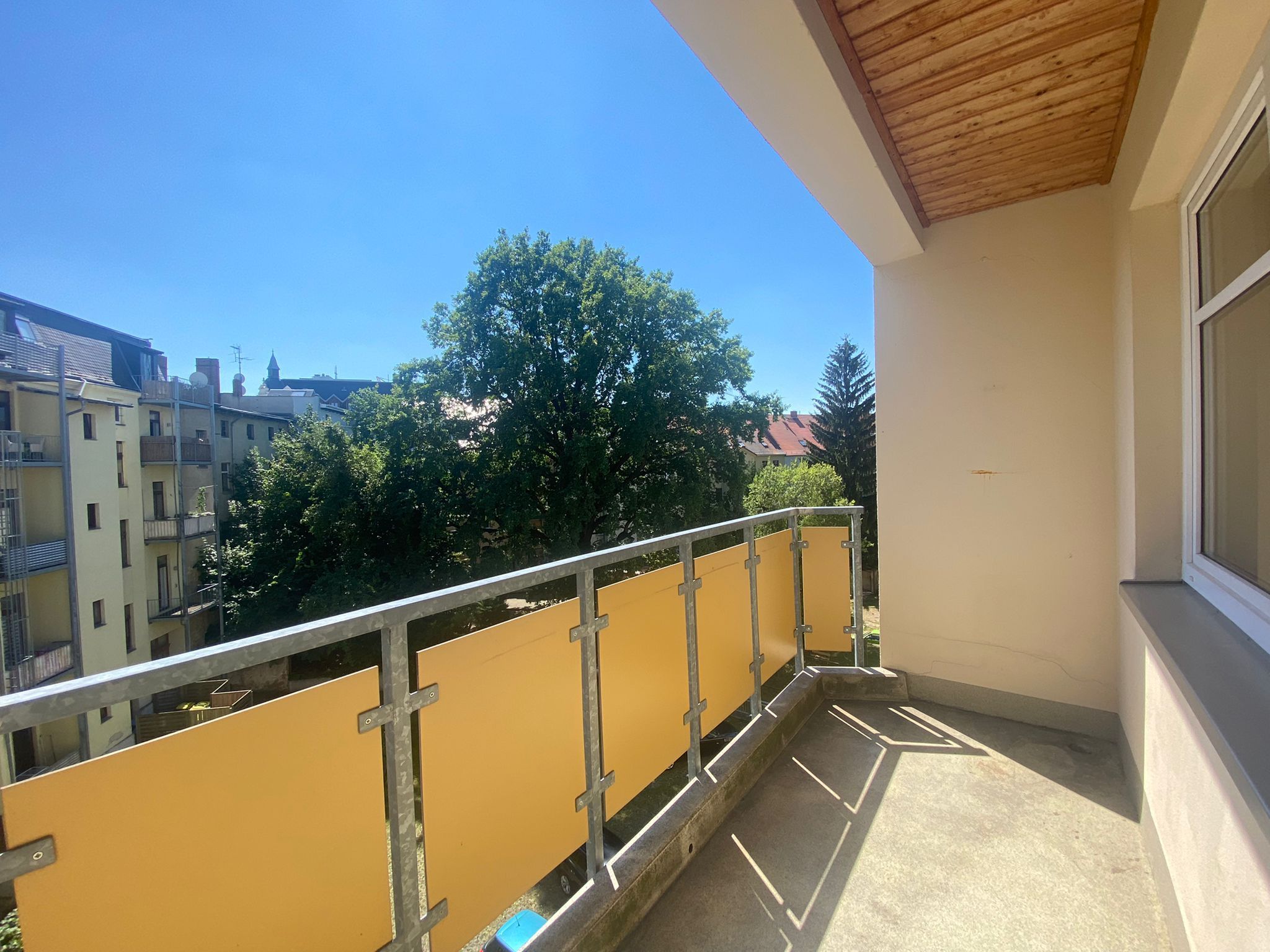 attraktive 2- RWE mit Balkon und Fahrstuhl im Dachgeschoss ! 02826 Görlitz, Dachgeschosswohnung