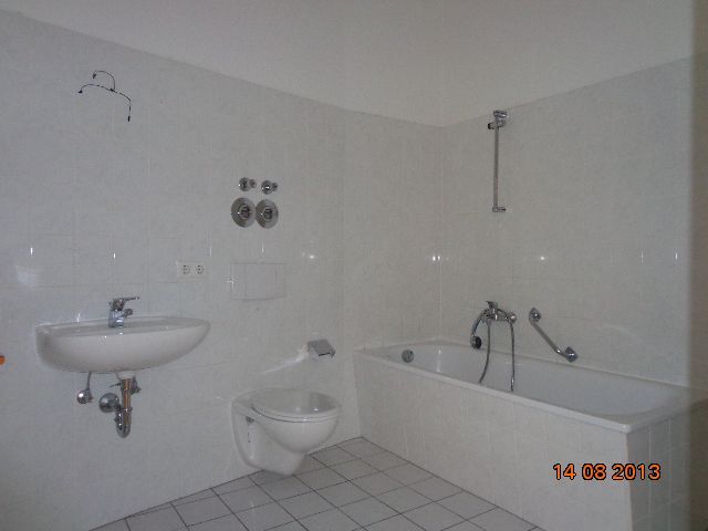 helle 3- RWE mit Balkon und Fahrstuhl im Zentrum von Görlitz ! - Photo 1