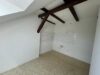 gemütliche 2- Raumwohnung mit separater Küche und Bad mit Badewanne im Dachgeschoss ! - Küche (2)