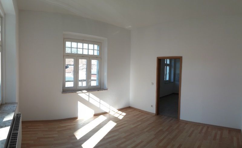 ländliche 2- Raumwohnung mit Einbauküche in Reichenbach / Oberlausitz 02894 Reichenbach/Oberlausitz, Etagenwohnung