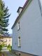 ruhige 4- RWE mit Weitblick am Stadtrand ! - Hausfassade mit Fensterreihe