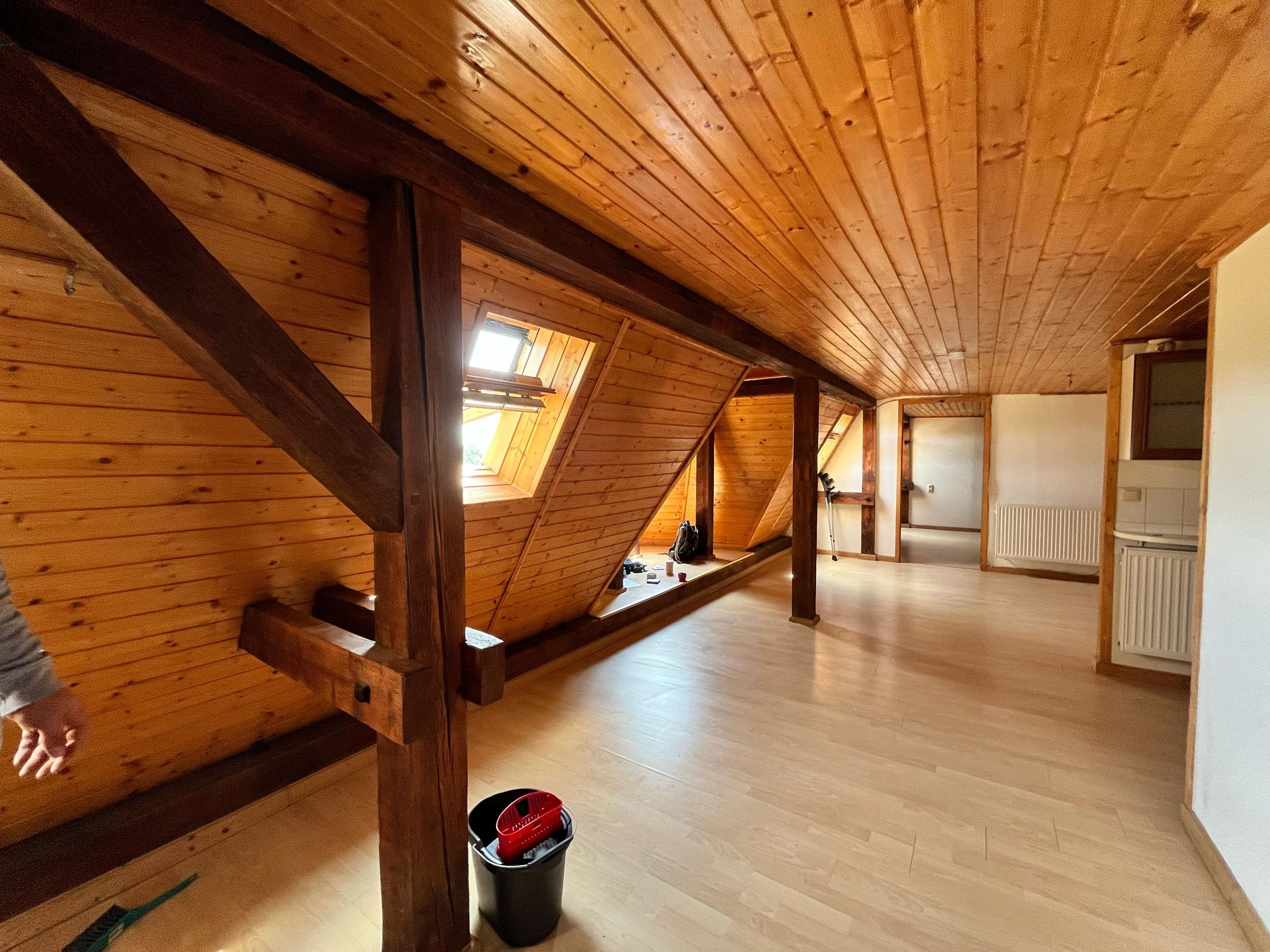 kleines Apartment mit Singleküche im Dachgeschoss am Stadtpark ! 02826 Görlitz, Dachgeschosswohnung