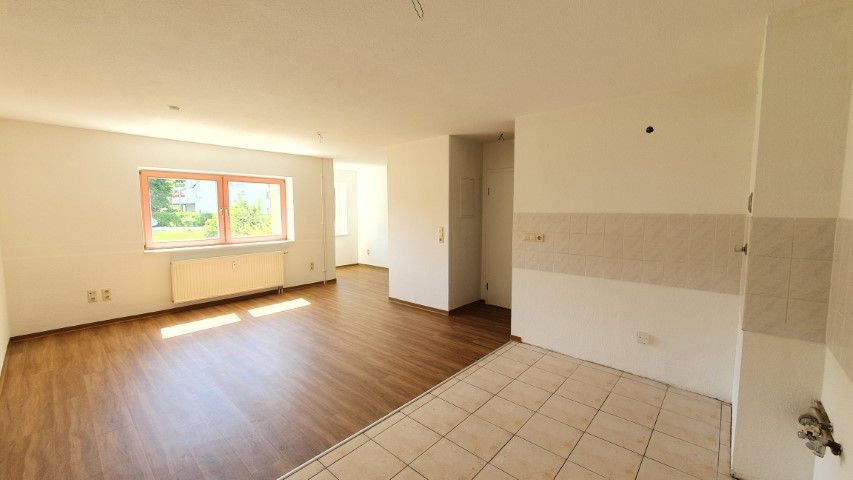 gemütliche 4- Raumwohnung / Maisonette in Reichenbach mit Balkon und Stellplatz! 02894 Reichenbach, Maisonettewohnung