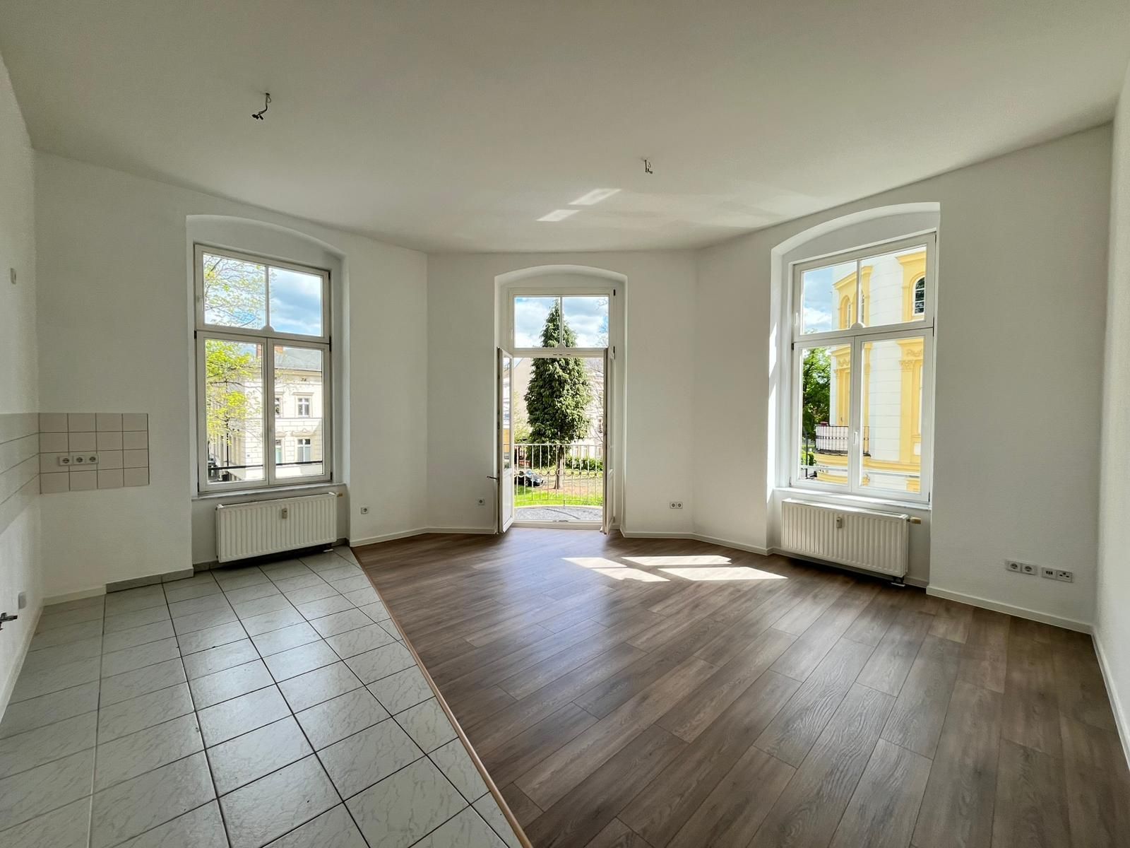 kleine 4- Raumwohnung mit zwei Balkonen und offener Küche in Görlitz! 02826 Görlitz, Etagenwohnung