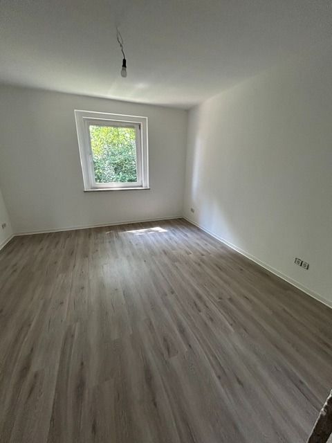 ländliche Erdgeschosswohnung mit ebenerdiger Dusche und Balkon in Ludwigsdorf bei Görlitz! - Photo 5