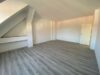 Wohnen unterm Dach – großzügige 2-Raumwohnung mit Balkon und Weitblick in der Südstadt! - IMG-20221020-WA0009 (Klein)