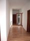 große 2-Raumwohnung mit Balkon im Dachgeschoss mit Aufzug und Stellplatz im Hinterhof! - Heller Flur mit Holzboden