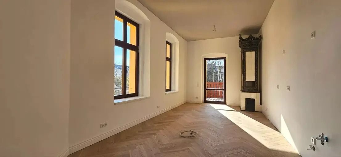 Erstbezug nach hochwertiger Sanierung – Stilvolle 4-Raumwohnung mit Balkon und Aufzug! 02826 Görlitz, Etagenwohnung