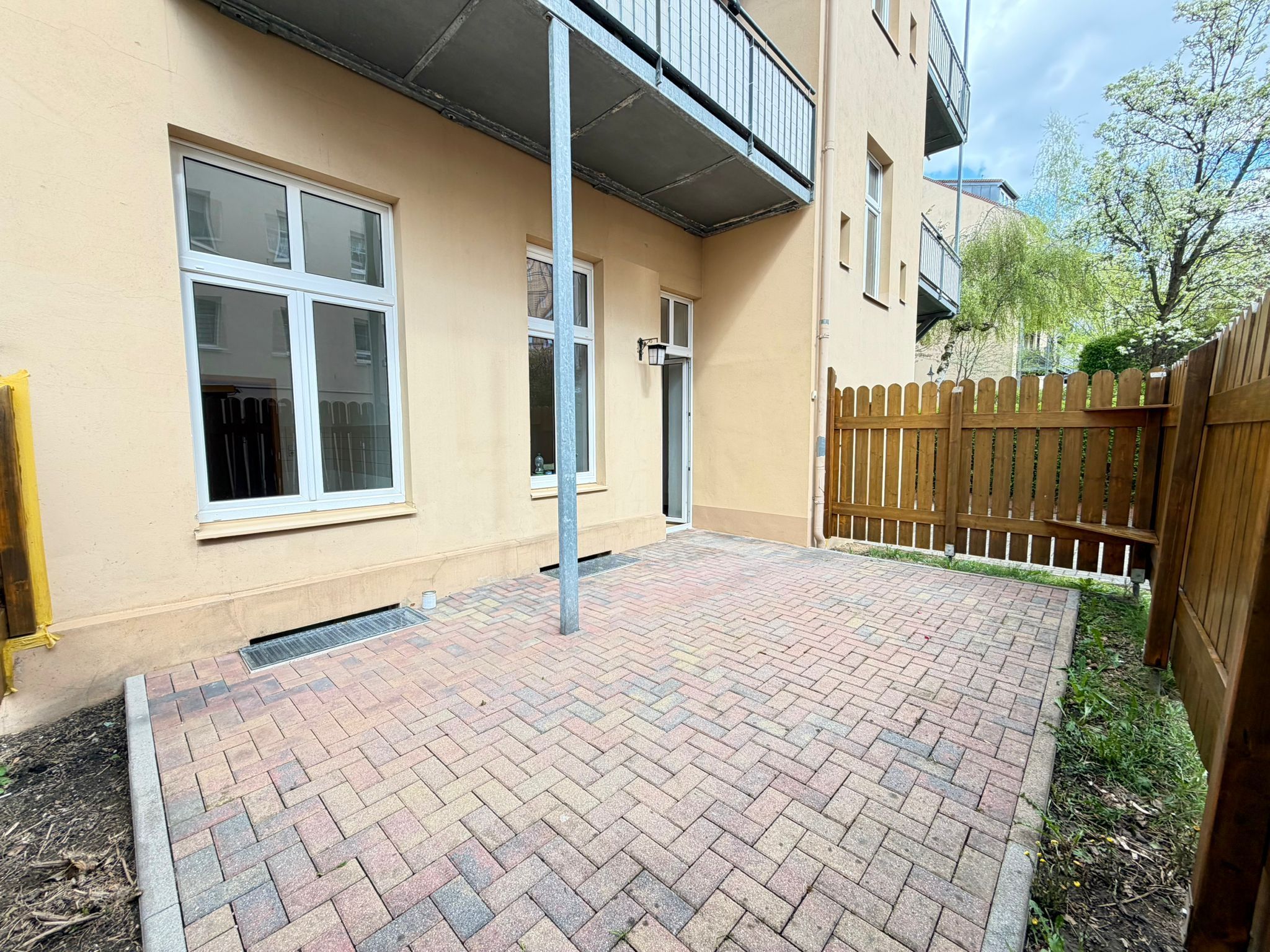 charmante 2-Raumwohnung im Erdgeschoss mit Terrasse in der Görlitzer Südstadt! 02826 Görlitz, Etagenwohnung