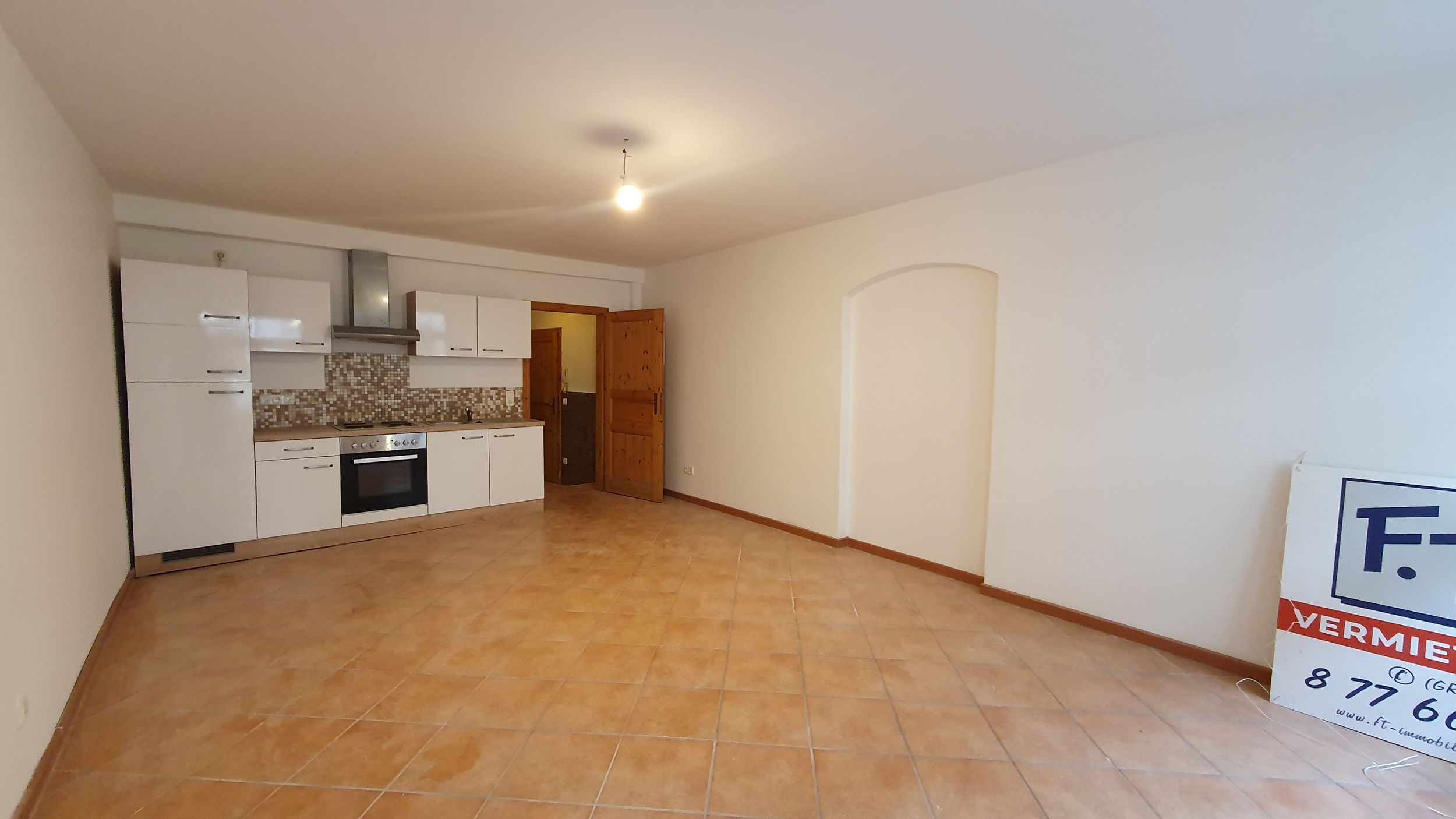 kleine 1- Raumwohnung im Erdgeschoss mit Einbauküche in der Görlitzer Altstadt ! 02826 Görlitz, Erdgeschosswohnung