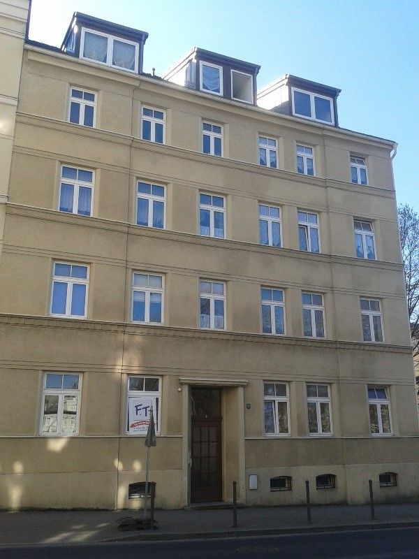 sonnige 3- Raumwohnung mit Balkon in der Südstadt ! - Photo 4