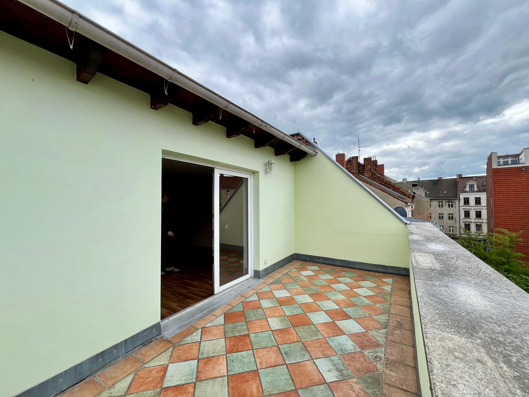 große 3- RWE mit Balkon und Einbauküche in der Görlitzer Innenstadt ! 02826 Görlitz, Dachgeschosswohnung