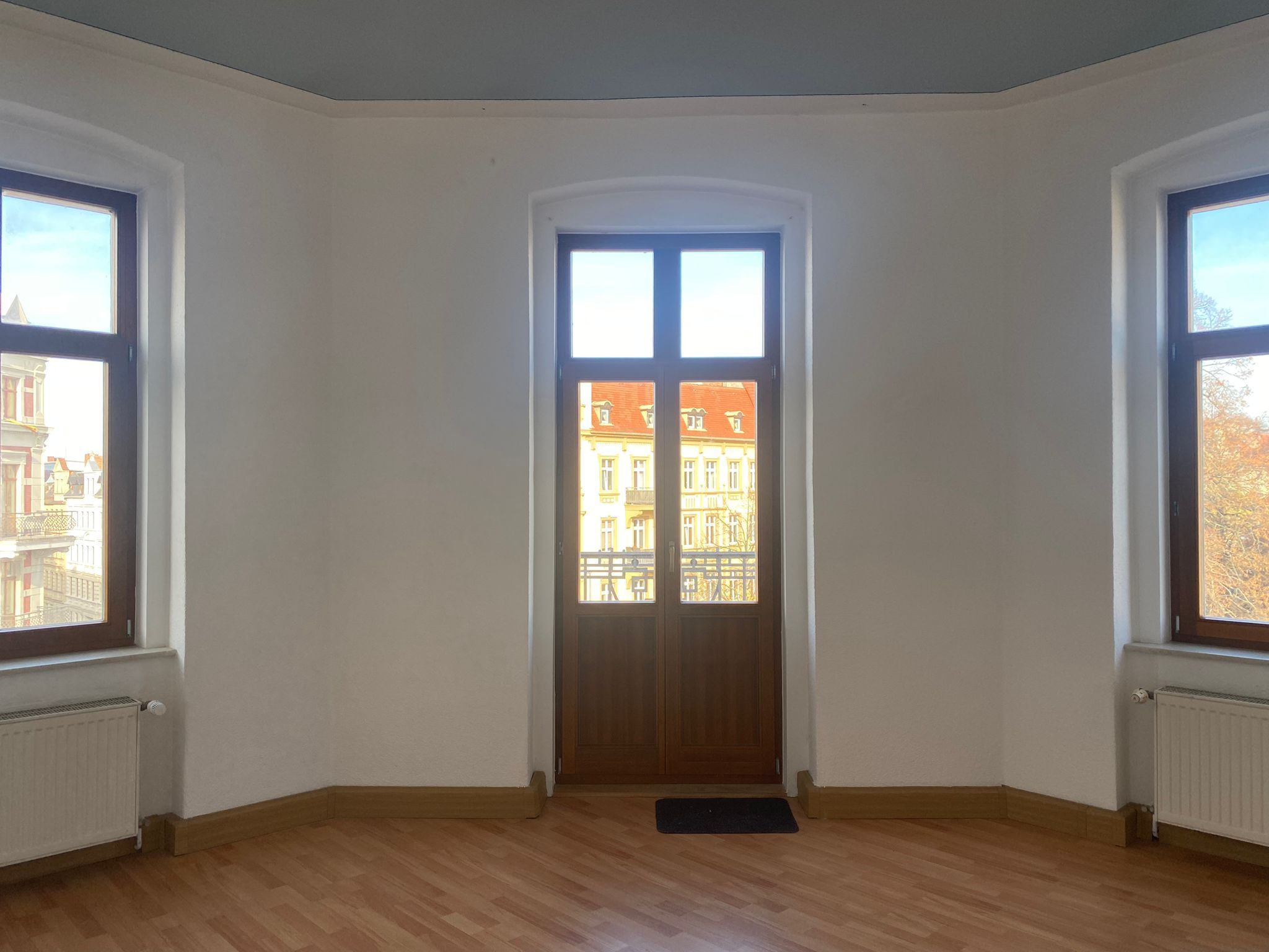 gemütliche 2- RWE mit Balkon und Einbauküche in der Südstadt ! 02826 Görlitz, Etagenwohnung