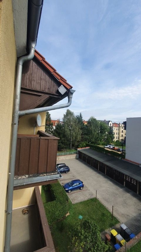 gemütliche 2- Raumwohnung mit Balkon und Einbauküche in der Südstadt ! - Foto 1