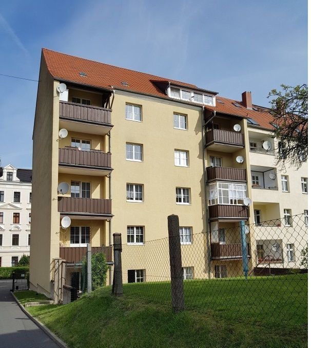 gemütliche 2- Raumwohnung mit Balkon und Einbauküche in der Südstadt ! - Foto 3