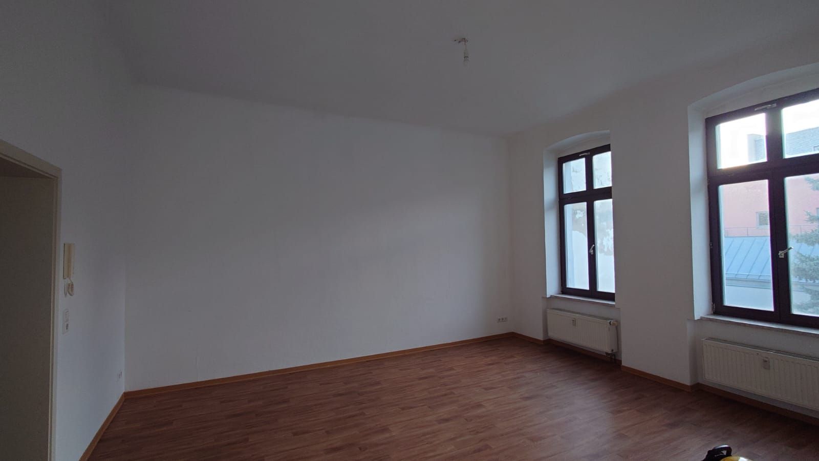 große 2- Raumwohnung mit Balkon und Einbauküche im Zentrum von Görlitz! - Photo 1