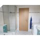 Charmante 2-Zimmer-Wohnung mit Potenzial und Blick auf die Landeskrone - Badezimmer - Dusche und Wanne