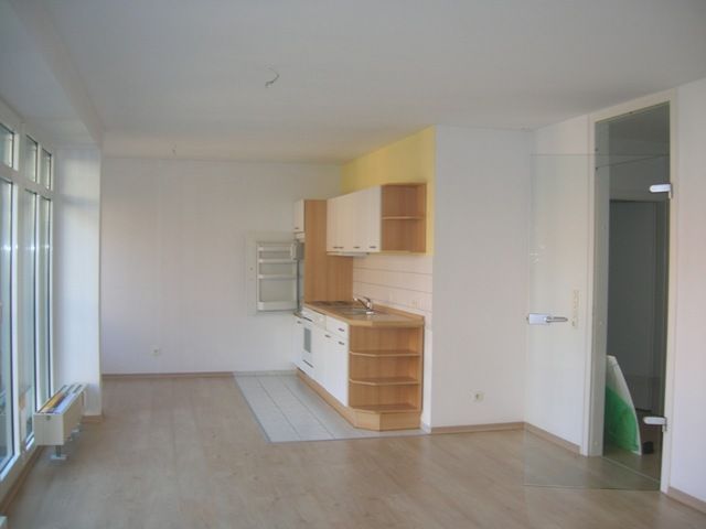 moderne 1- Raumwohnung mit Einbauküche & kleinem Balkon im Görlitzer Zentrum ! 02826 Görlitz, Etagenwohnung