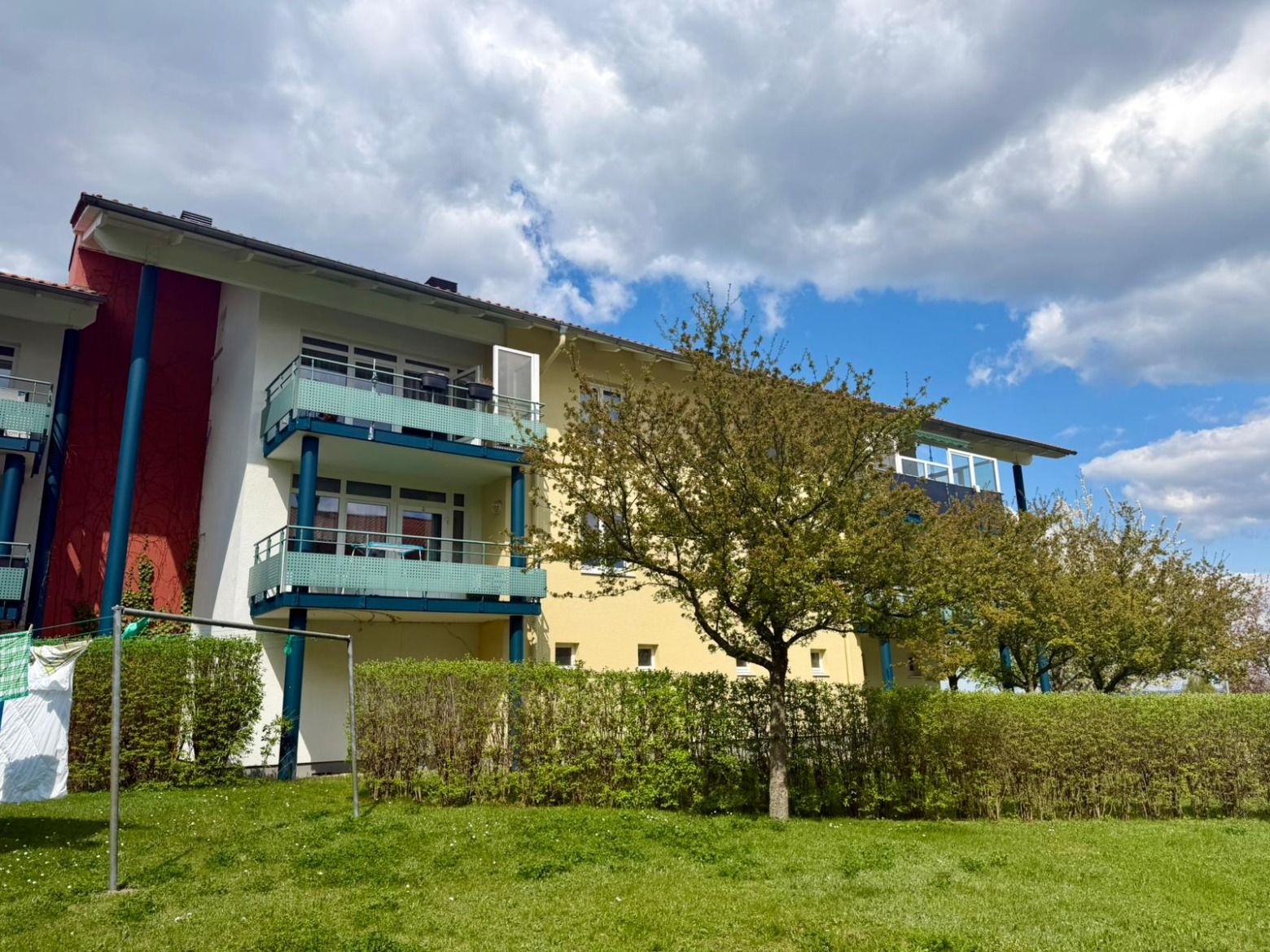 geräumige 3- RWE mit Balkon & Fahrstuhl in einer Mehrgenerationen – Wohnanlage / Königshufen ! 02828 Görlitz, Etagenwohnung