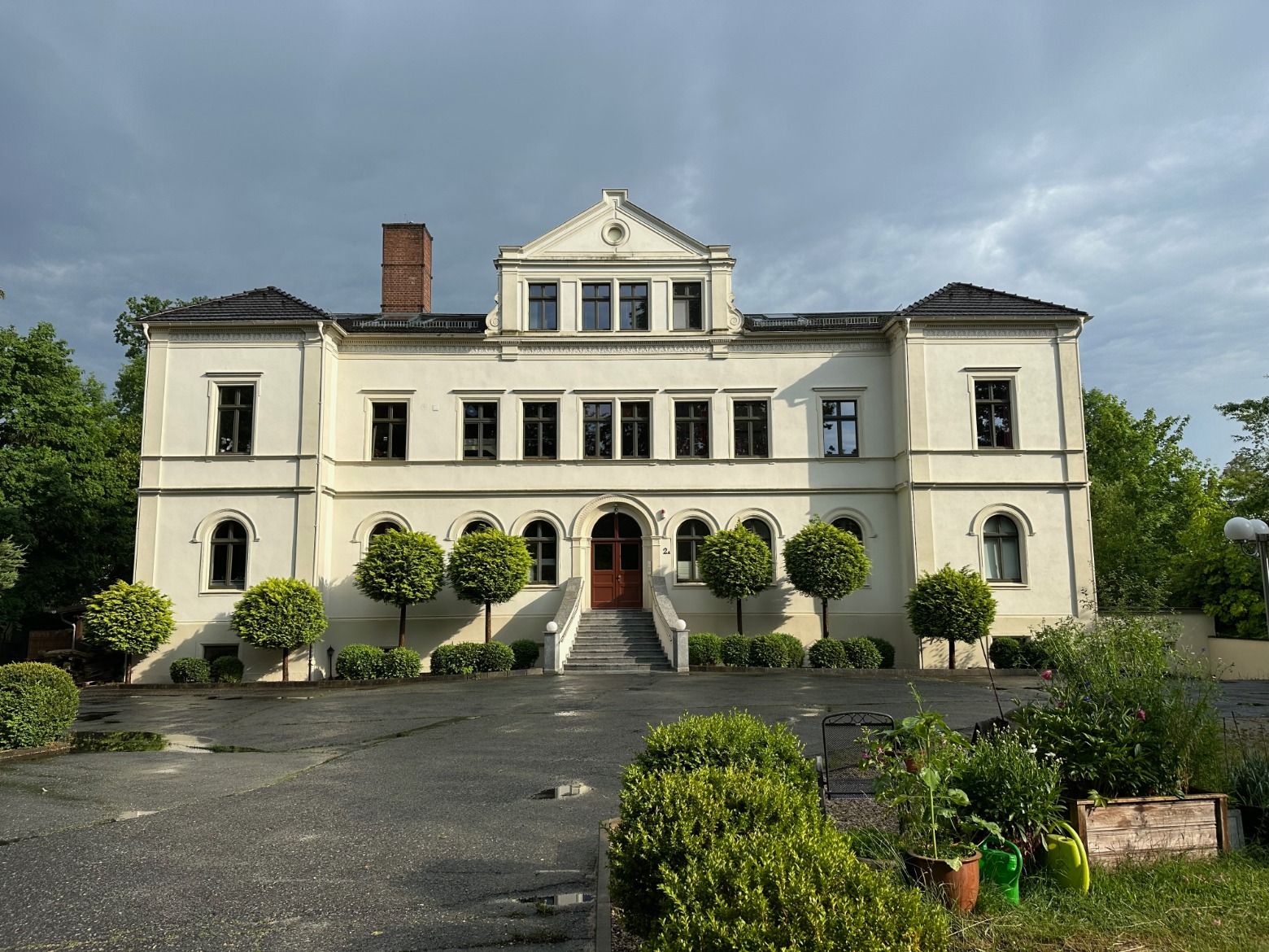 hochwertige und möblierte 2- Raumwohnung in einer Villa am Görlitzer Stadtpark ! 02826 Görlitz, Dachgeschosswohnung