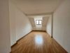 zentrale 2- Raumwohnung mit Balkon im Dachgeschoss - Dachgeschosswohnung mit Balkon
