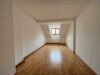 zentrale 2- Raumwohnung mit Balkon im Dachgeschoss - Dachgeschosswohnung mit Balkon