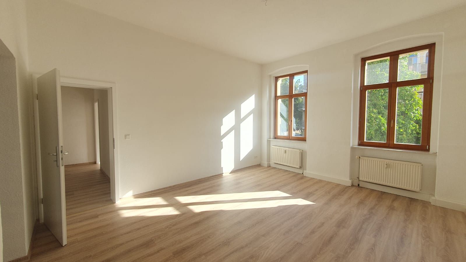 neuwertige 3- Raumwohnung mit Balkon in der Südstadt ! - Photo 2