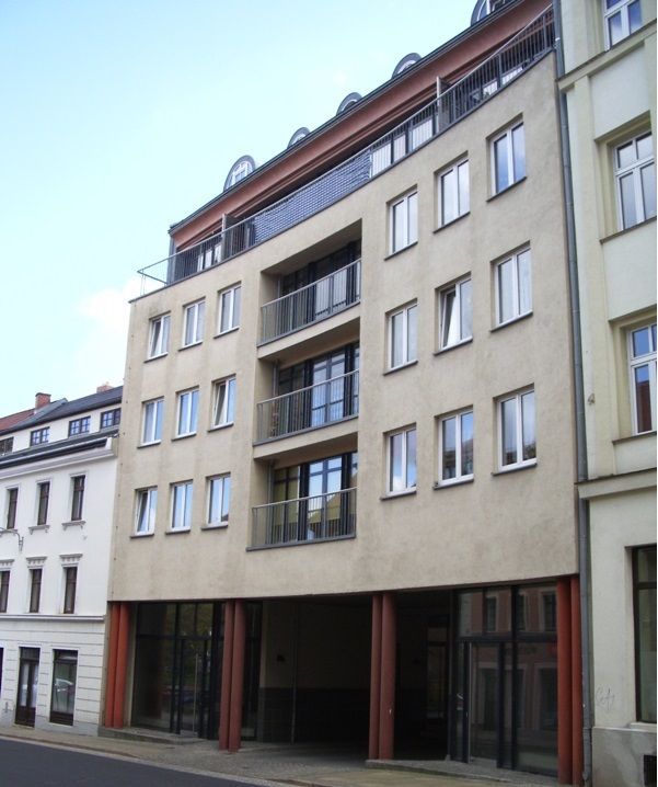 moderne 1- Raumwohnung mit großer Fensterfront, kleinem Balkon und Einbauküche am Görlitzer Theater! 02826 Görlitz, Etagenwohnung