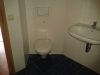 charmante 2,5-Zimmer-Wohnung in Reichenbach/Oberlausitz - Badezimmer mit WC und Waschbecken