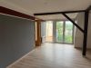 ländliche 2- Raumwohnung mit großem Dachbalkon in Reichenbach ! - Wohnzimmer mit Dachbalkon