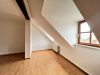 gemütliche 2- Raumwohnung im Dachgeschoss mit Stellplatz im Hof ! - IMG-20241216-WA0006