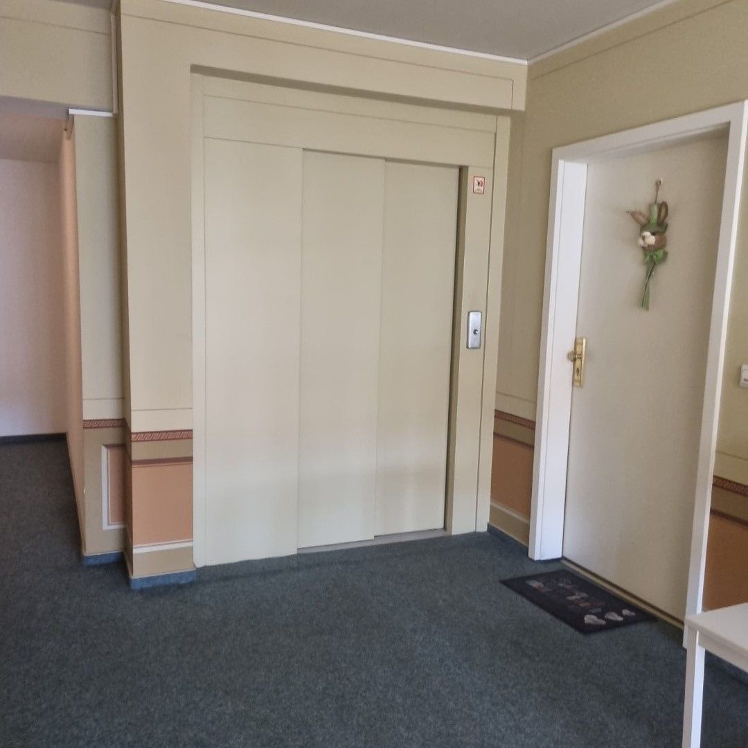 BETREUTE WOHNANLAGE ! gemütliche, altersgerechte 2-Raumwohnung mit Balkon und Einbauküche ! - Foto 4