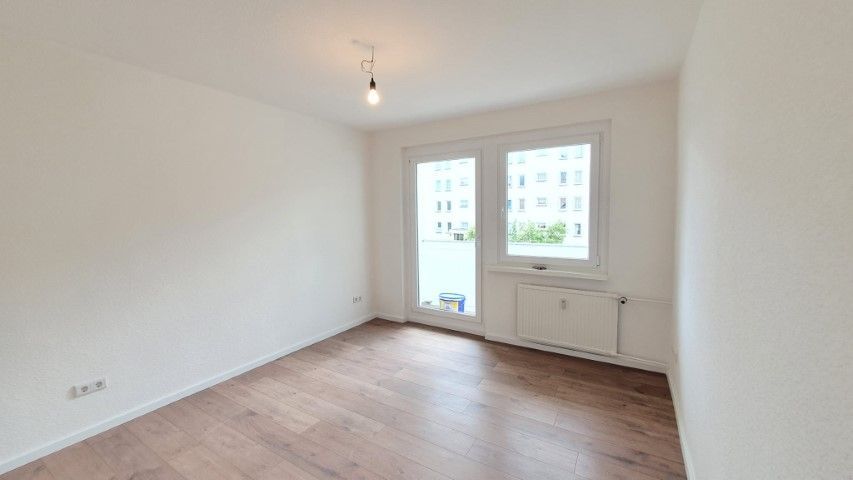 4- Raumwohnung mit Balkon in Rothenburg! 02929 Rothenburg, Etagenwohnung