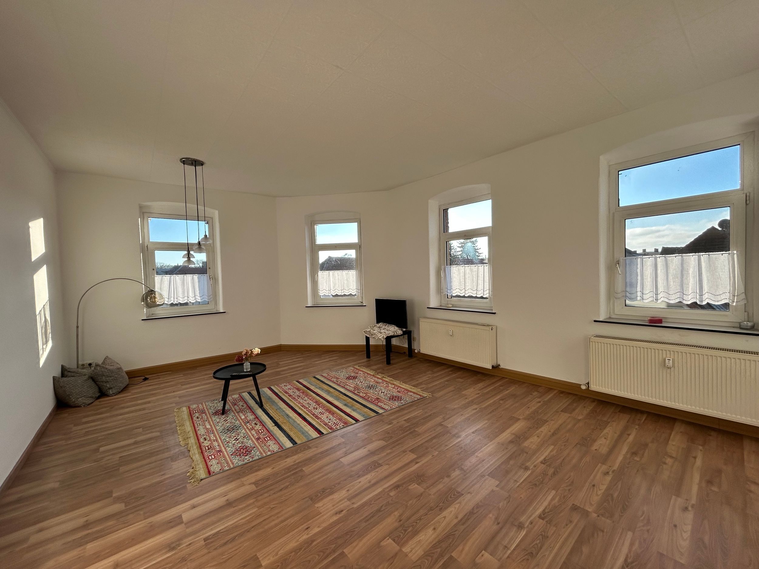 Geräumige, helle 4-Zimmer-Wohnung mit EBK in Ostritz 02899 Ostritz, Etagenwohnung