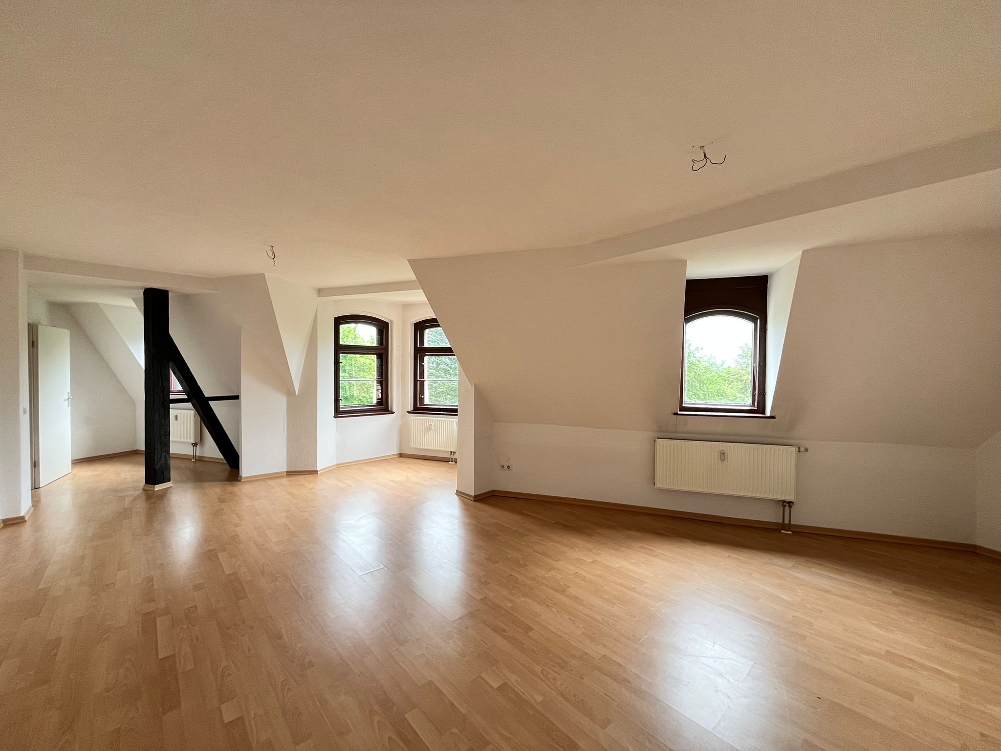 geräumige 2- Raumwohnung mit Balkon in einer Jugendstil-Villa ! 02826 Görlitz, Dachgeschosswohnung