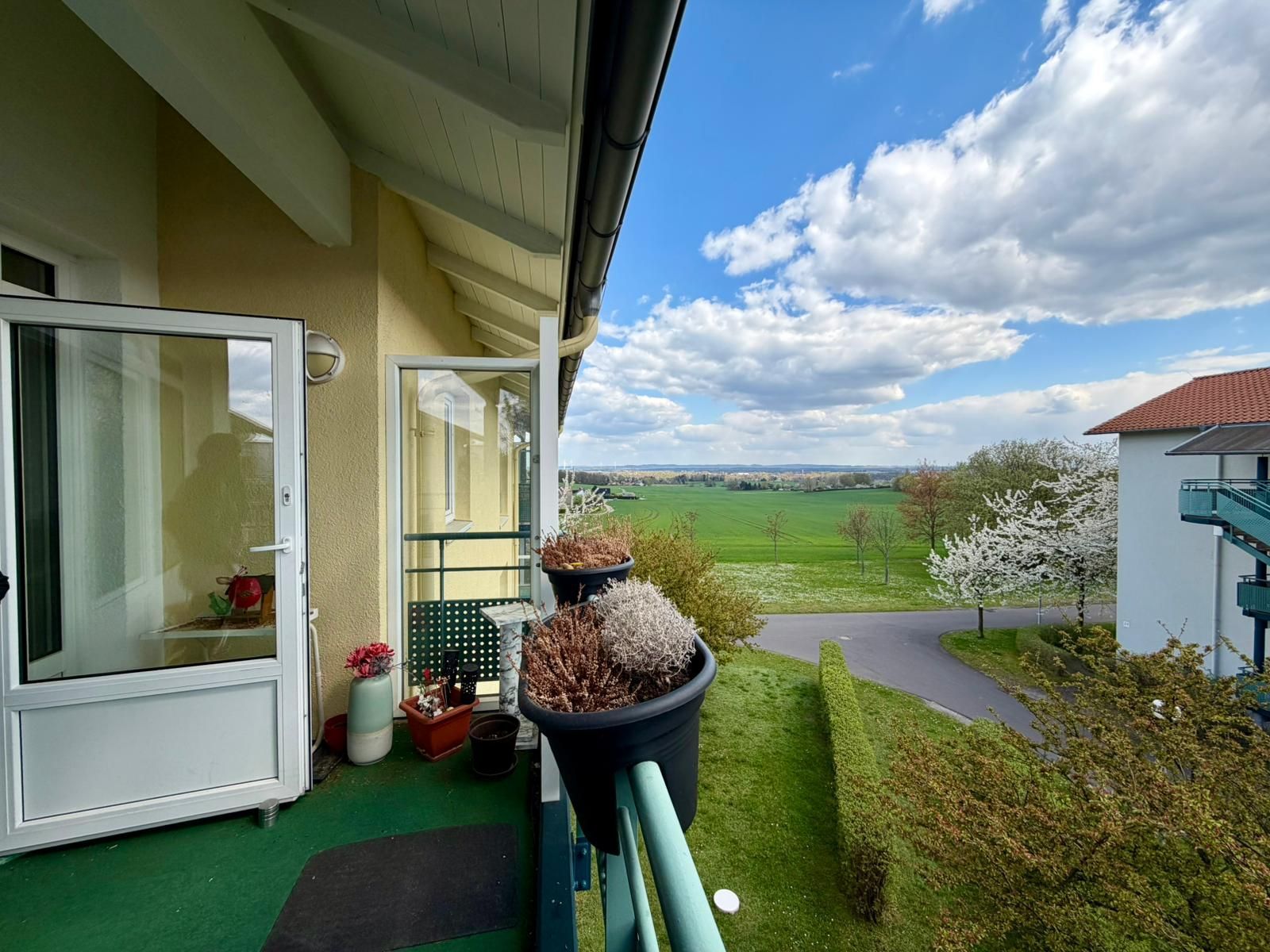 geräumige 2- RWE mit Balkon & Fahrstuhl in einer Mehrgenerationen – Wohnanlage / Königshufen ! 02828 Görlitz, Etagenwohnung