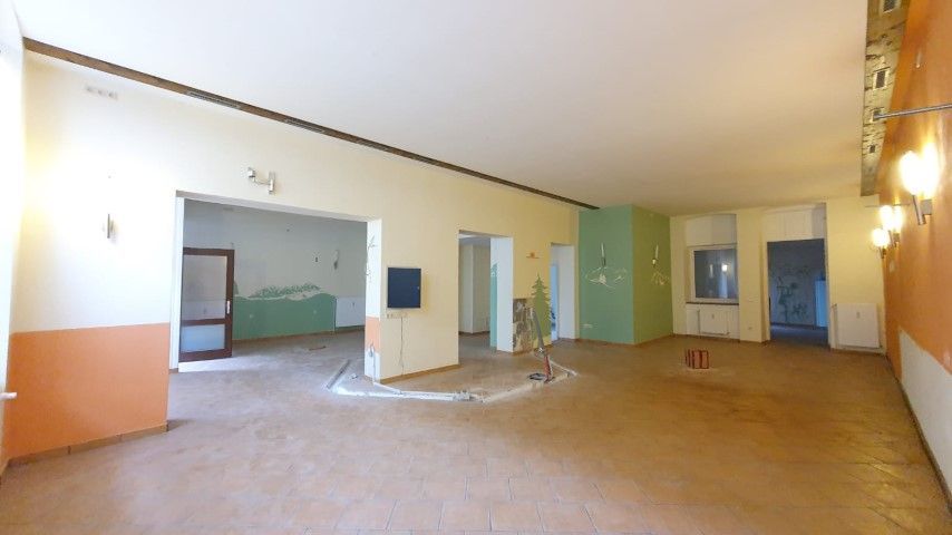 großes Gewerbe im Erdgeschoss mit Stellplatz in zentraler Lage in Görlitz ! 02826 Görlitz, Bürofläche