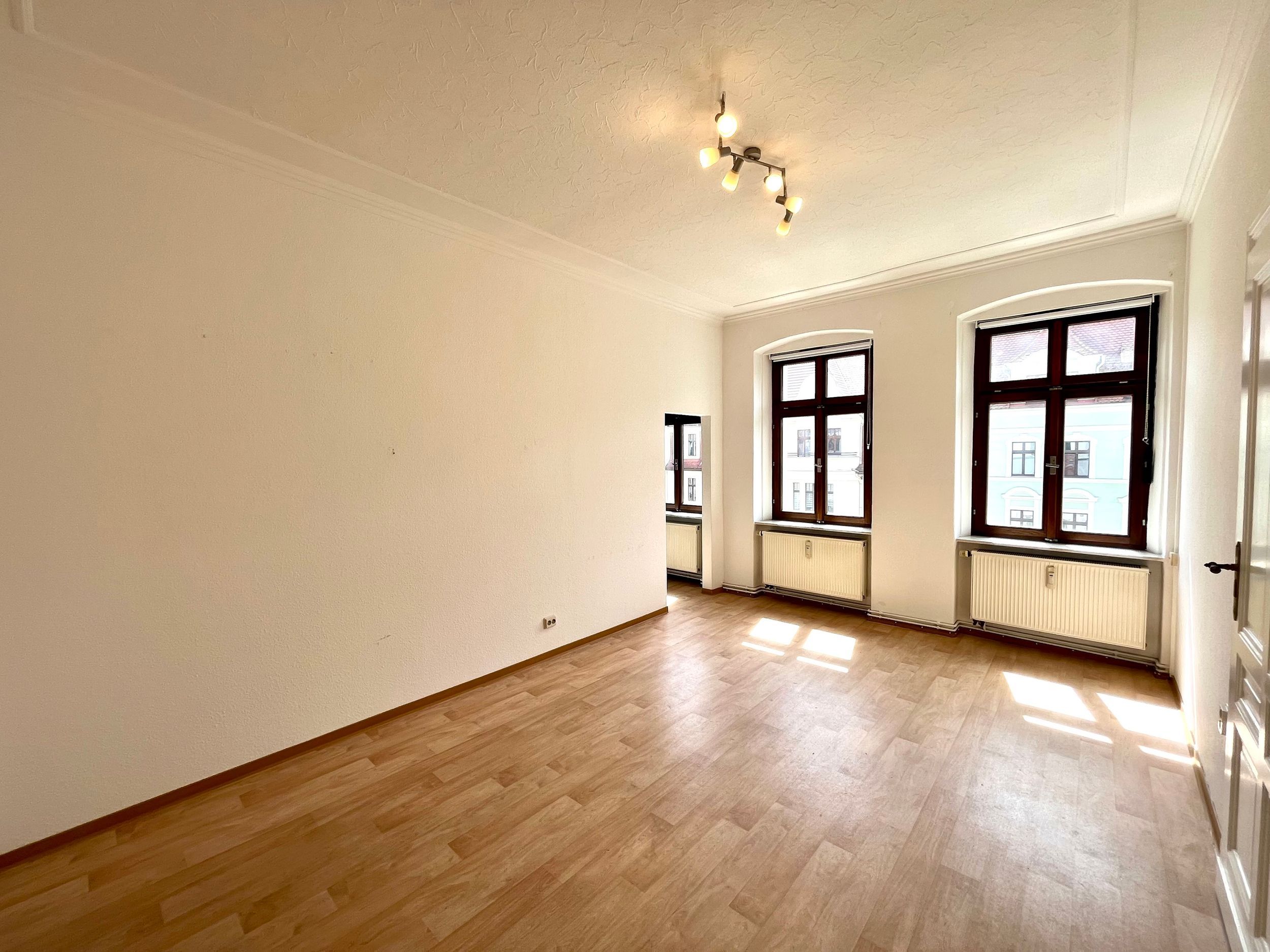 sonnige, kleine 2- Raumwohnung mit Einbauküche in der Südstadt ! 02826 Görlitz, Etagenwohnung