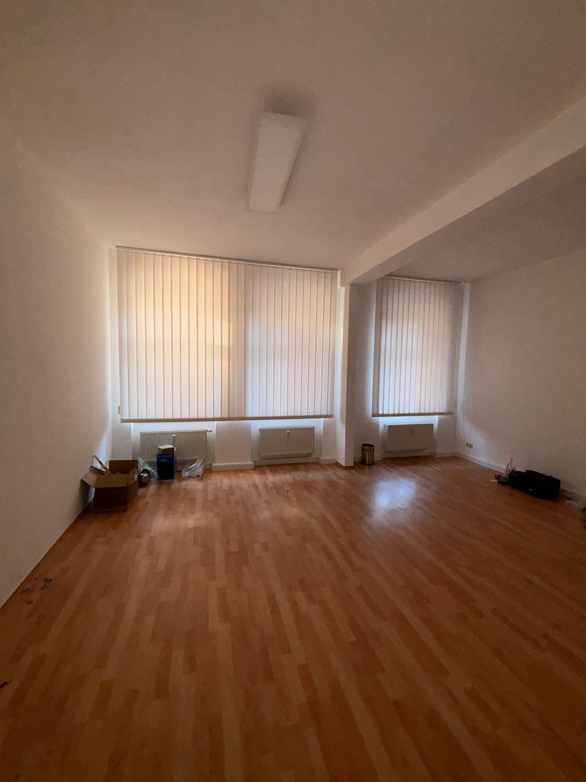 geräumiges Erdgeschossgewerbe in der Südstadt ! 02826 Görlitz, Bürohaus